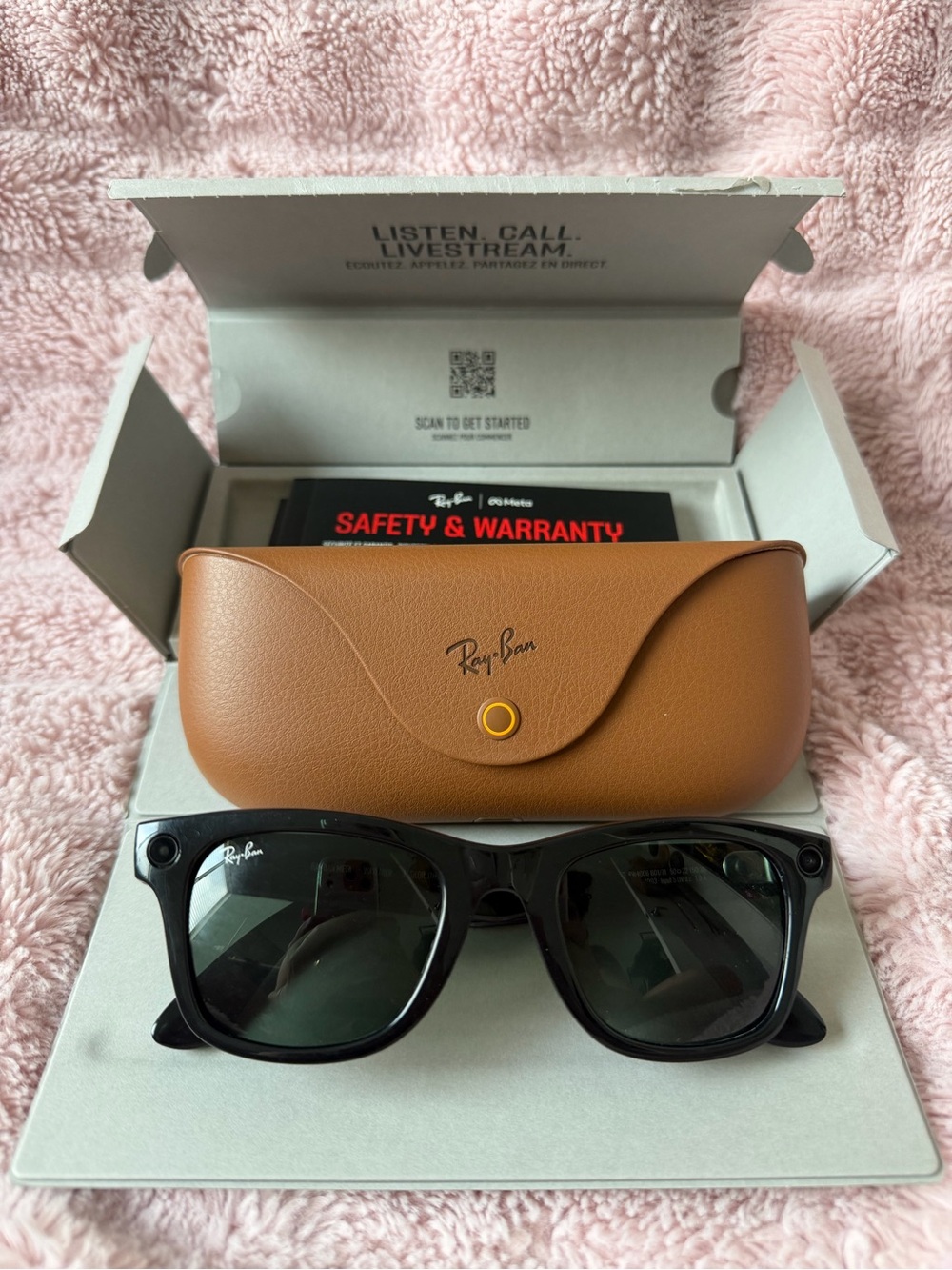 Ray-Ban Meta Wayfarer Smart Glasses RW4006 Black G-15 Green
